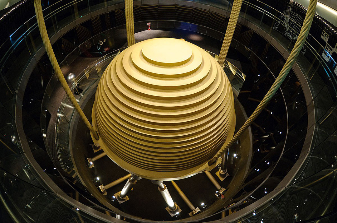 1200px-taipei_101_tuned_mass_damper_2010r.jpg